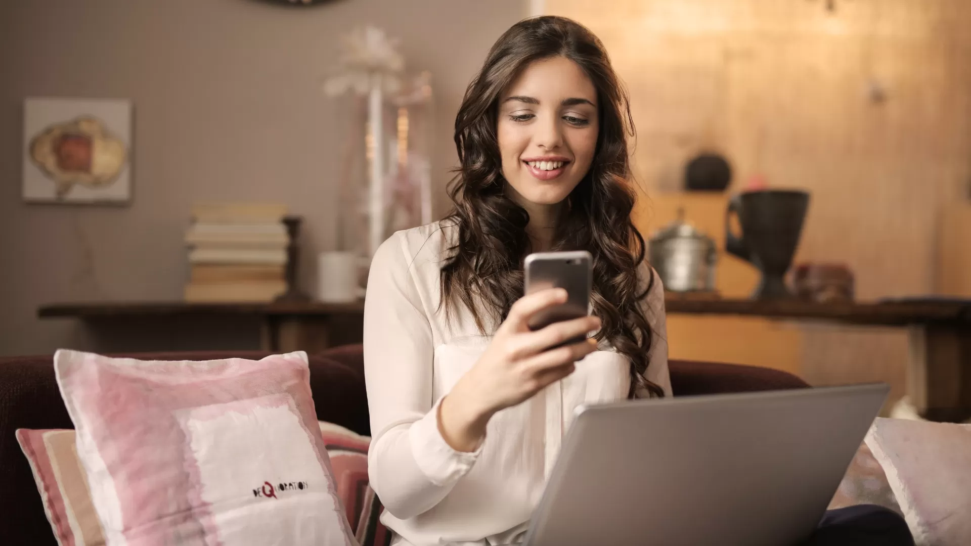 Como Criar um Site com Identidade Visual Personalizada: Guia Completo