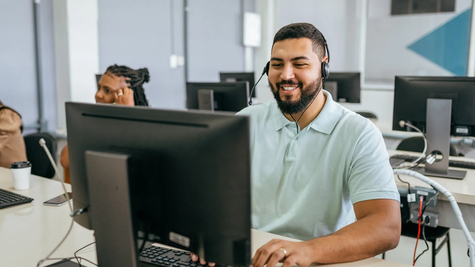 Site com SEO que responde dúvidas comuns dos clientes de serviços